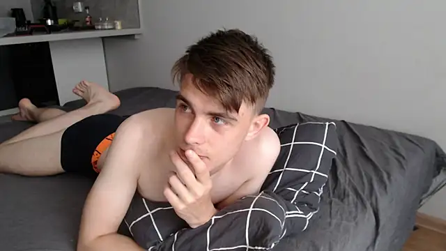 Chat +18 de Student_Oliver ao vivo
