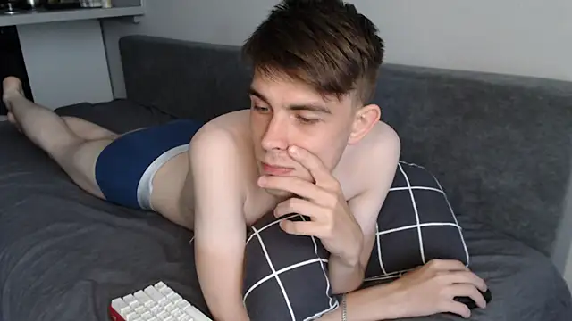 Student_Oliver Show Webcam