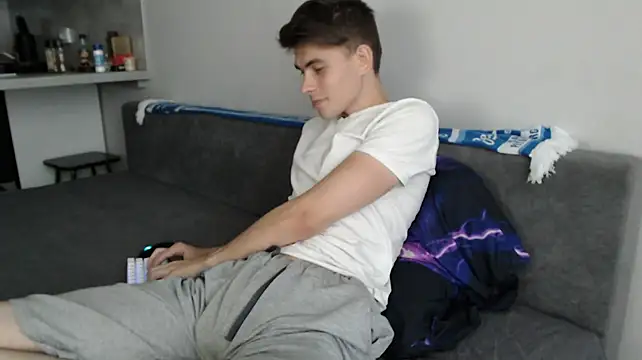 Student_Oliver webcam show