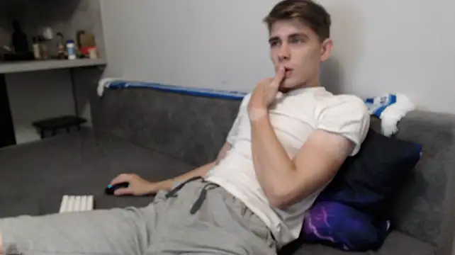 Student_Oliver Pertunjukan Webcam