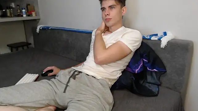 Student_Oliver Webcam Show