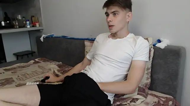 Show modela Student_Oliver na web-kameri