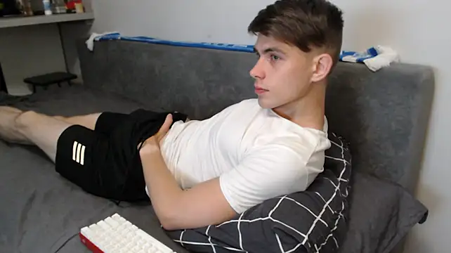 Student_Oliver Шоу с уебкамера