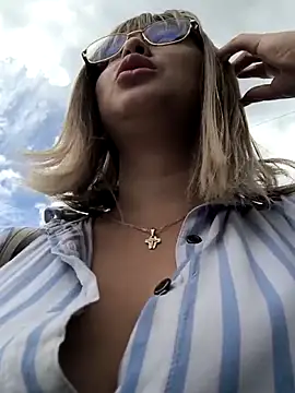 Katy__A Adlı Modelin Web Kamerası Şovu