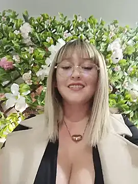 Katy__A Obrolan Langsung XXX