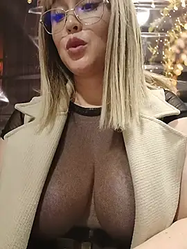 Katy__An Webbikameraesitys