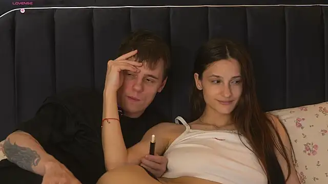 Вебкам-шоу areuinme