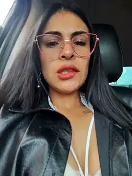 Show modela Astrid-- na web-kameri