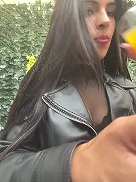 Astrid-- Webcam-Show