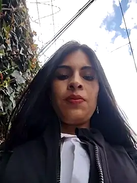 Astrid-- webcam show
