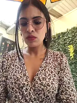Show modela Astrid-- na web-kameri