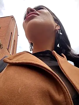 Show modela Astrid-- na web-kameri