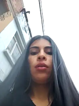 Show modela Astrid-- na web-kameri