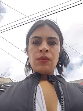 Astrid-- Cameră chat live