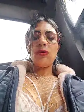 Show modela Astrid-- na web-kameri