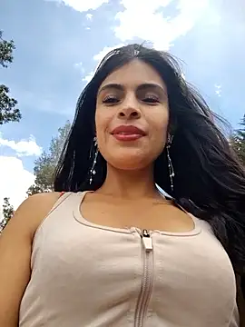Astrid-- webcam show
