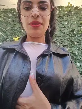Astrid-- Show in webcam