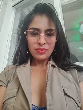 Astrid-- webcam show