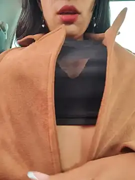 Astrid-- 在線直播表演
