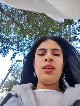 Show modela Astrid-- na web-kameri