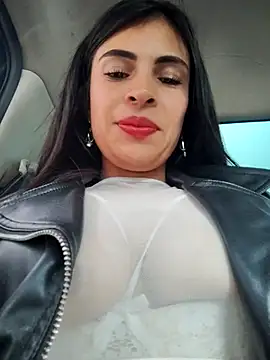 Astrid-- Pertunjukan Webcam