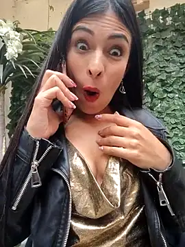 Astrid-- Pertunjukan Webcam