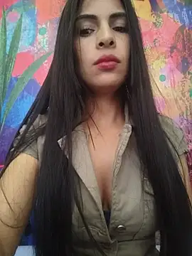 Astrid-- 在線直播表演