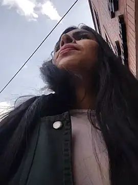 Astrid-- 网络视讯表演
