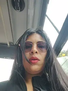 Astrid-- 网络视讯表演
