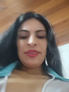 Astrid-- Adlı Modelin Web Kamerası Şovu