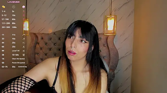 Alice_Laurentt's Webcam Show