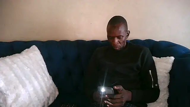 BlackBigCock01 Pertunjukan Webcam