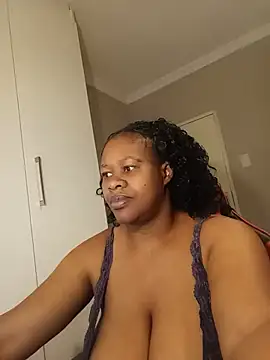 bustylisa1983 라이브 XXX 채팅