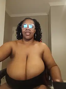 bustylisa1983 Chat XXX live