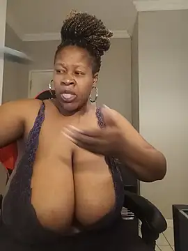 bustylisa1983's Webcam Show