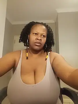 bustylisa1983's Webcam Show