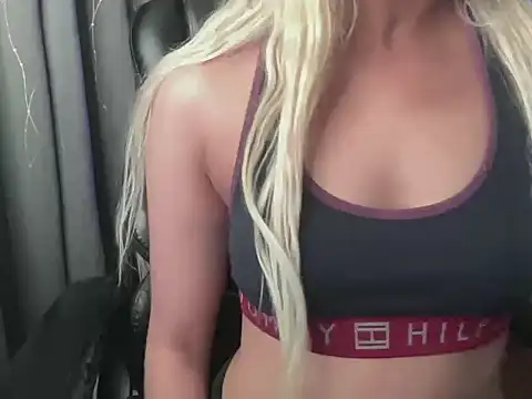 beachprincesscc Show in webcam