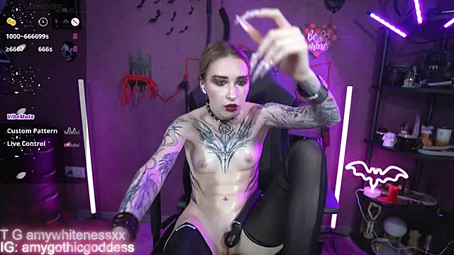 แชท XXX สดของ amywhitenessxx