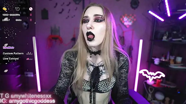 amywhitenessxx Show in webcam