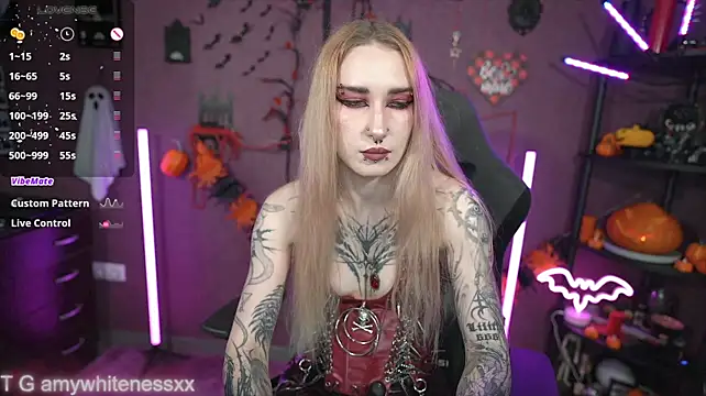 amywhitenessxx 网络视讯表演