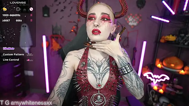 Вебкам-шоу amywhitenessxx