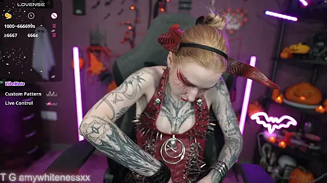 Вебкам-шоу amywhitenessxx