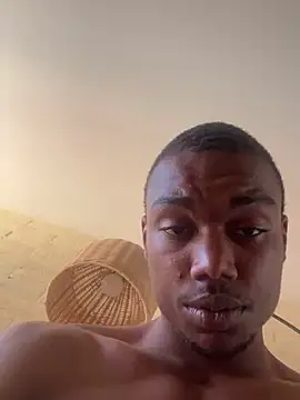 Shhhtrey0375's Webcam Show