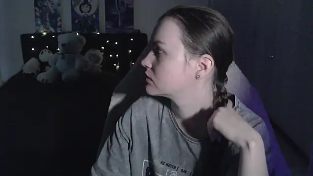 Little_flowers' Live XXX Chat