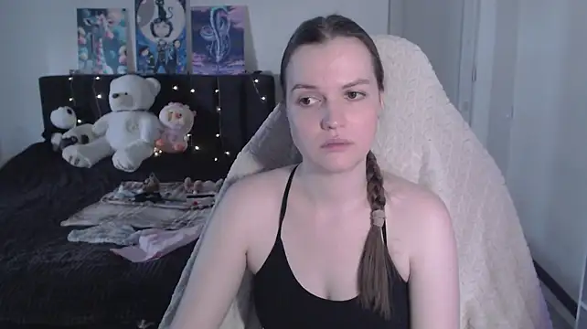 Chat +18 de Little_flowers ao vivo