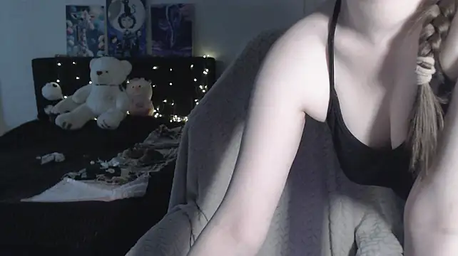 Little_flowers' Live XXX Chat