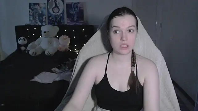 Chat +18 de Little_flowers ao vivo