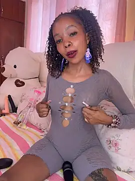 sexy_smiley webcam show