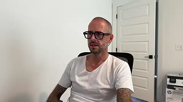 0xTGx0: απευθείας συνομιλία ΧΧΧ