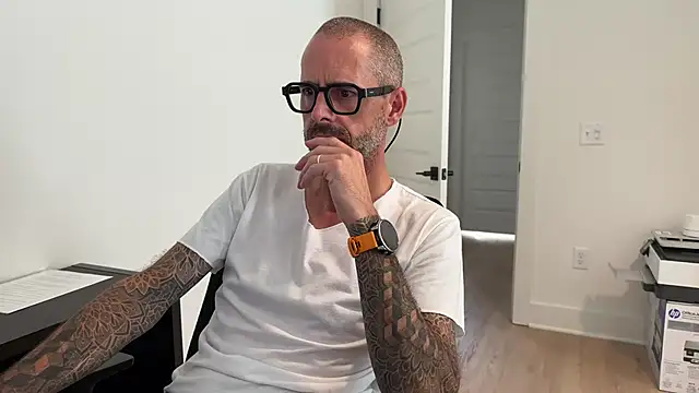 0xTGx0n Webbikameraesitys